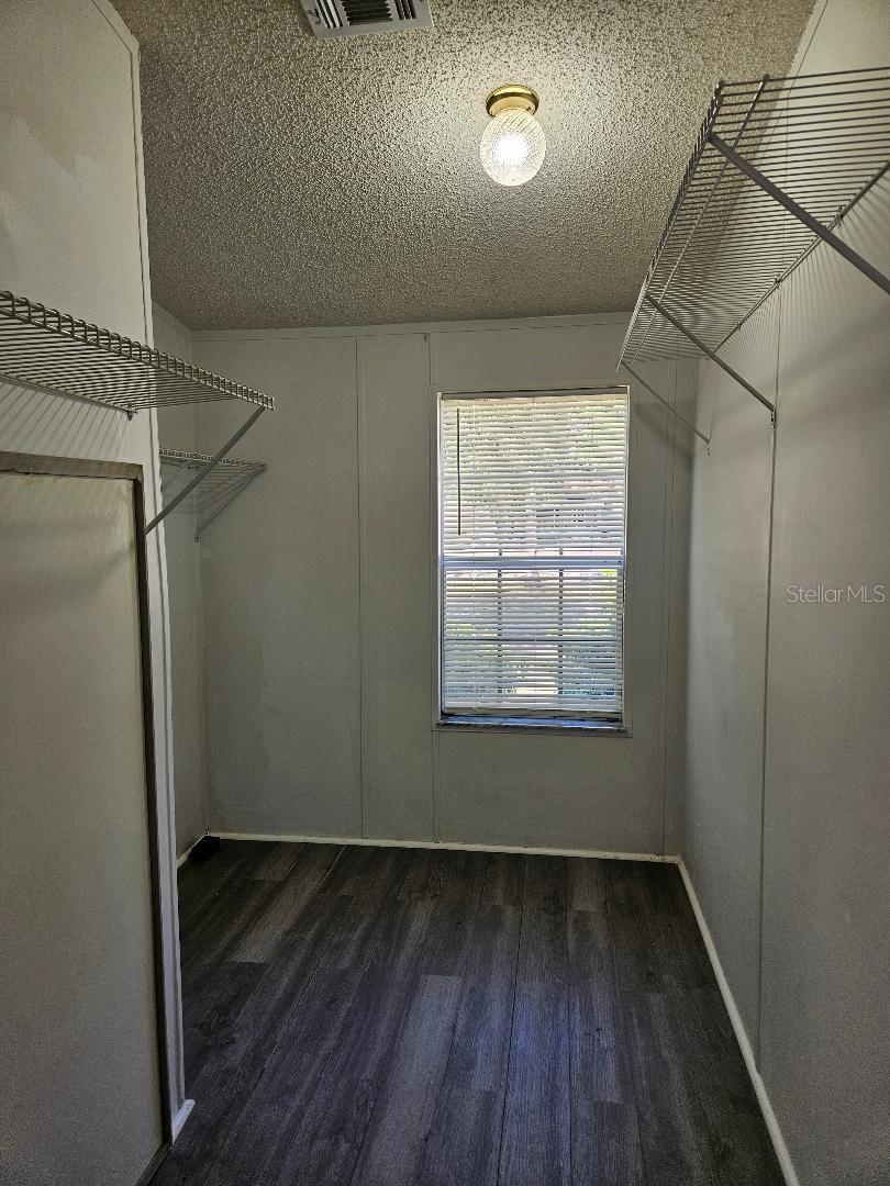 Image 14 of 24 For 4136 Rolling Hills Court E