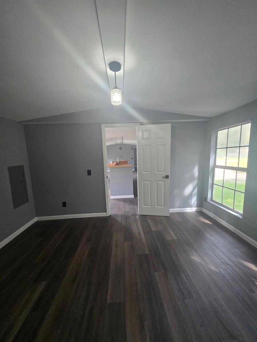 Image 17 of 18 For 2453 Taylor Road