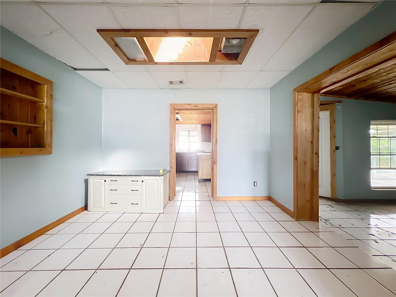 Image 10 of 13 For 5402 Parkway Drive