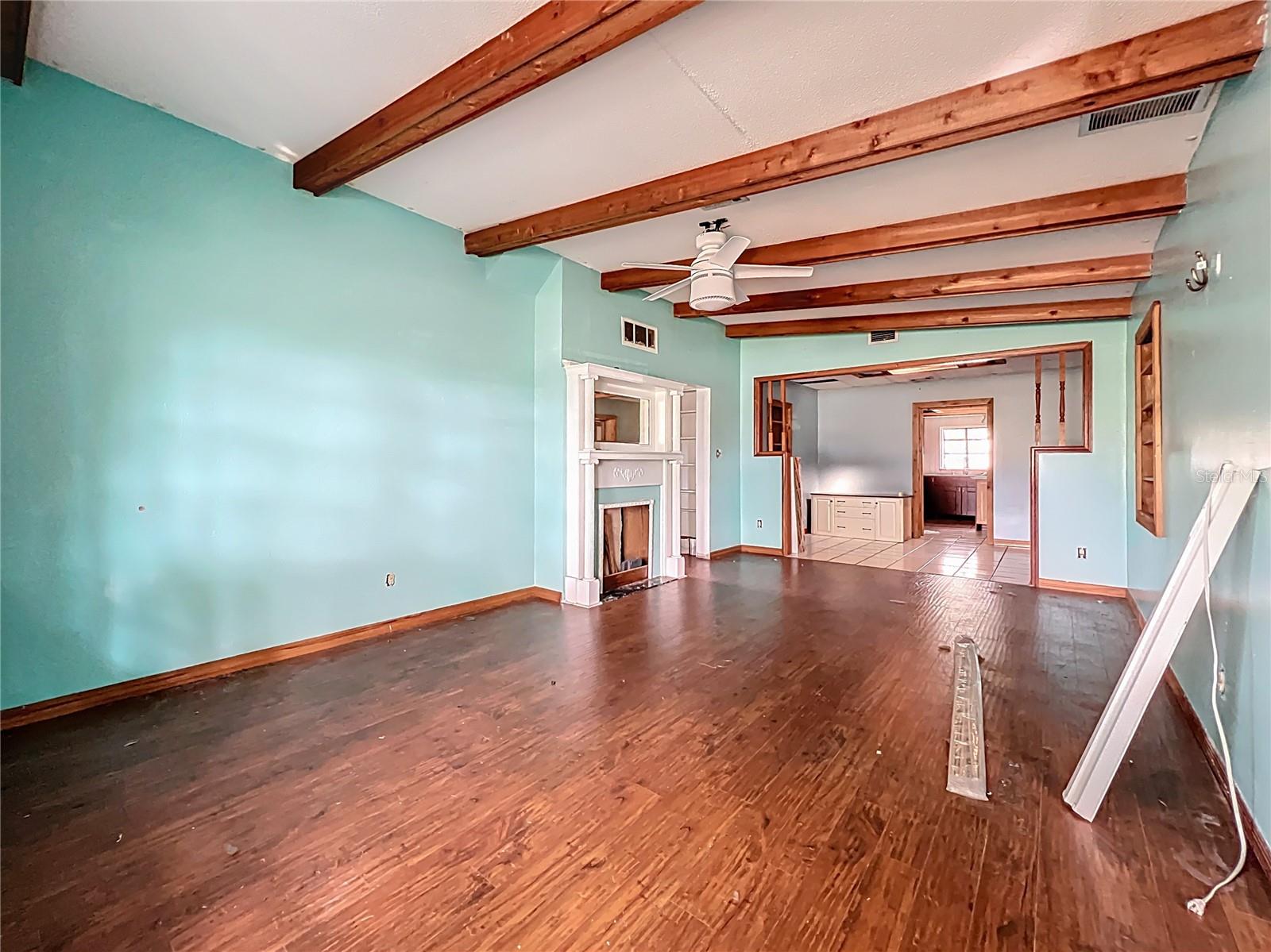 Image 11 of 13 For 5402 Parkway Drive