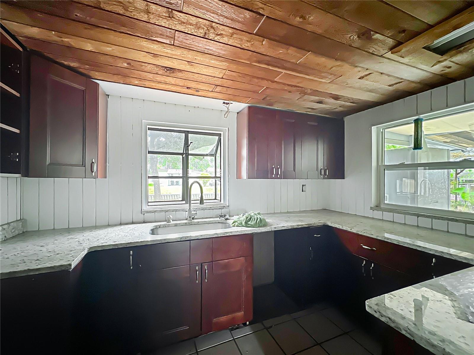 Image 8 of 13 For 5402 Parkway Drive