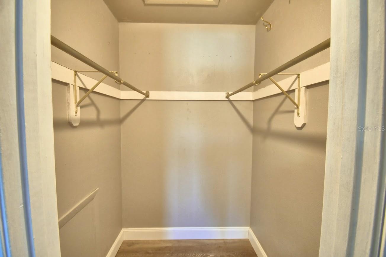 Image 26 of 27 For 626 Pavare Court 626