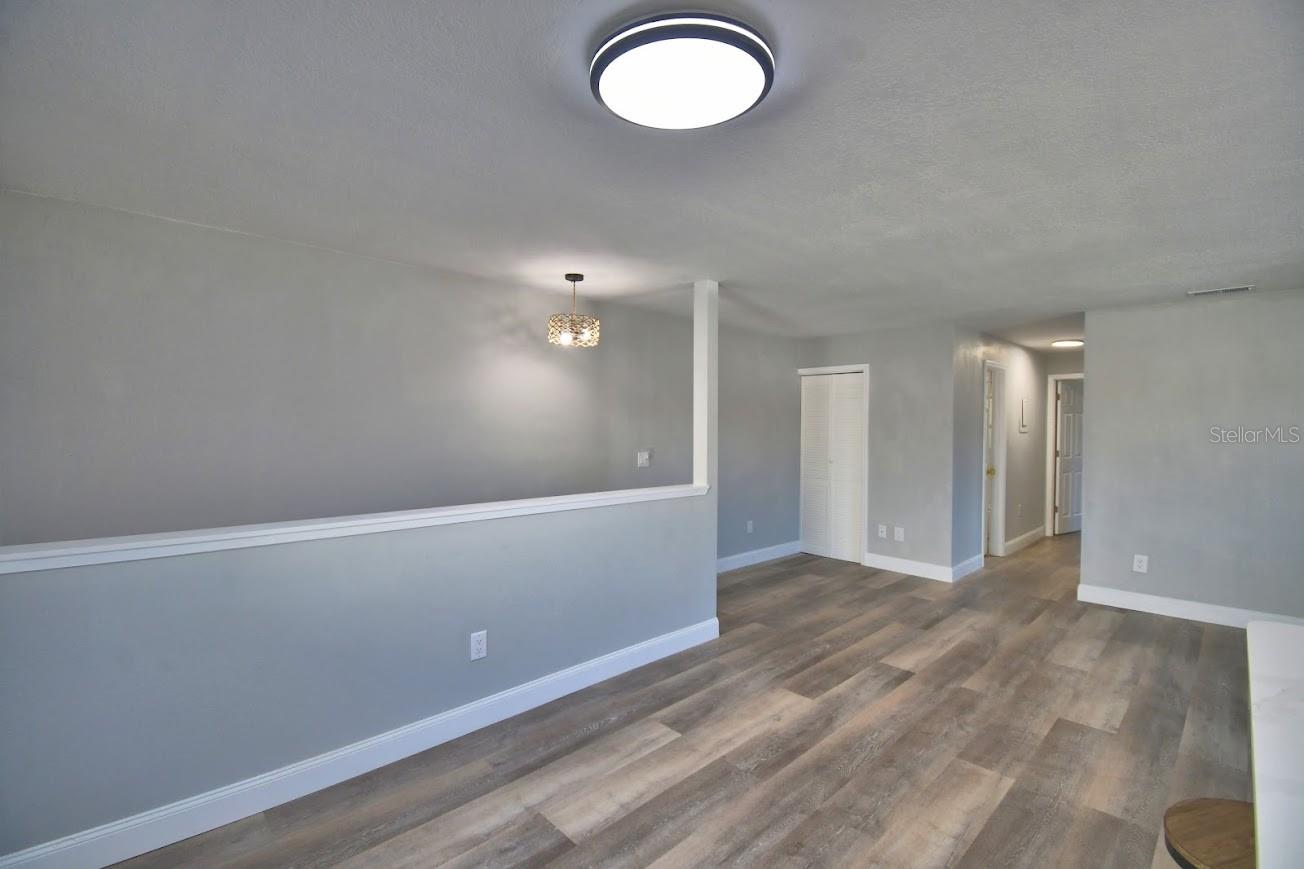 Image 7 of 27 For 626 Pavare Court 626