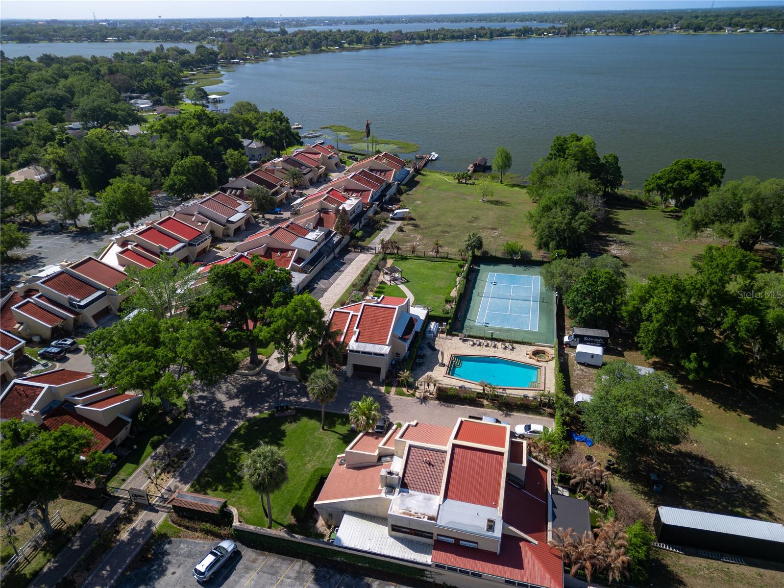 Image 10 of 51 For 4 Casarena Court