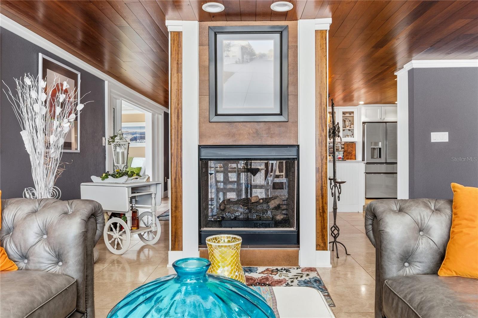 Image 19 of 51 For 4 Casarena Court