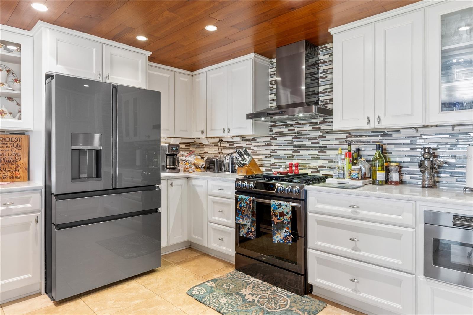 Image 25 of 51 For 4 Casarena Court