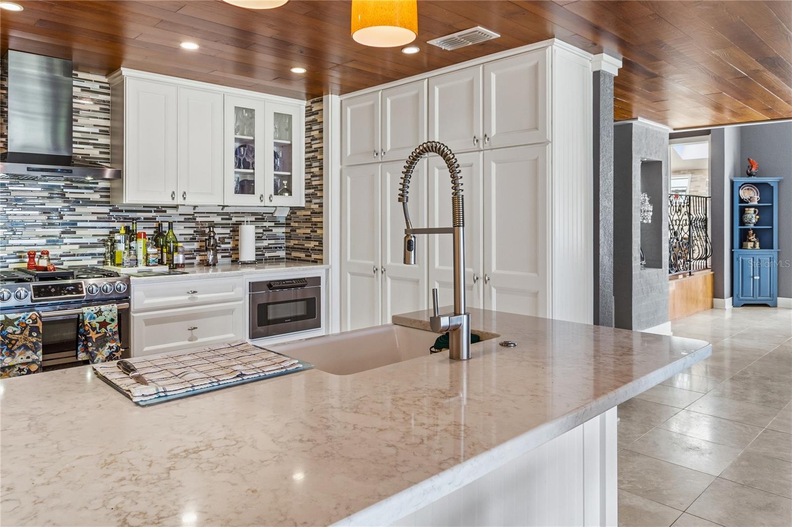 Image 27 of 51 For 4 Casarena Court