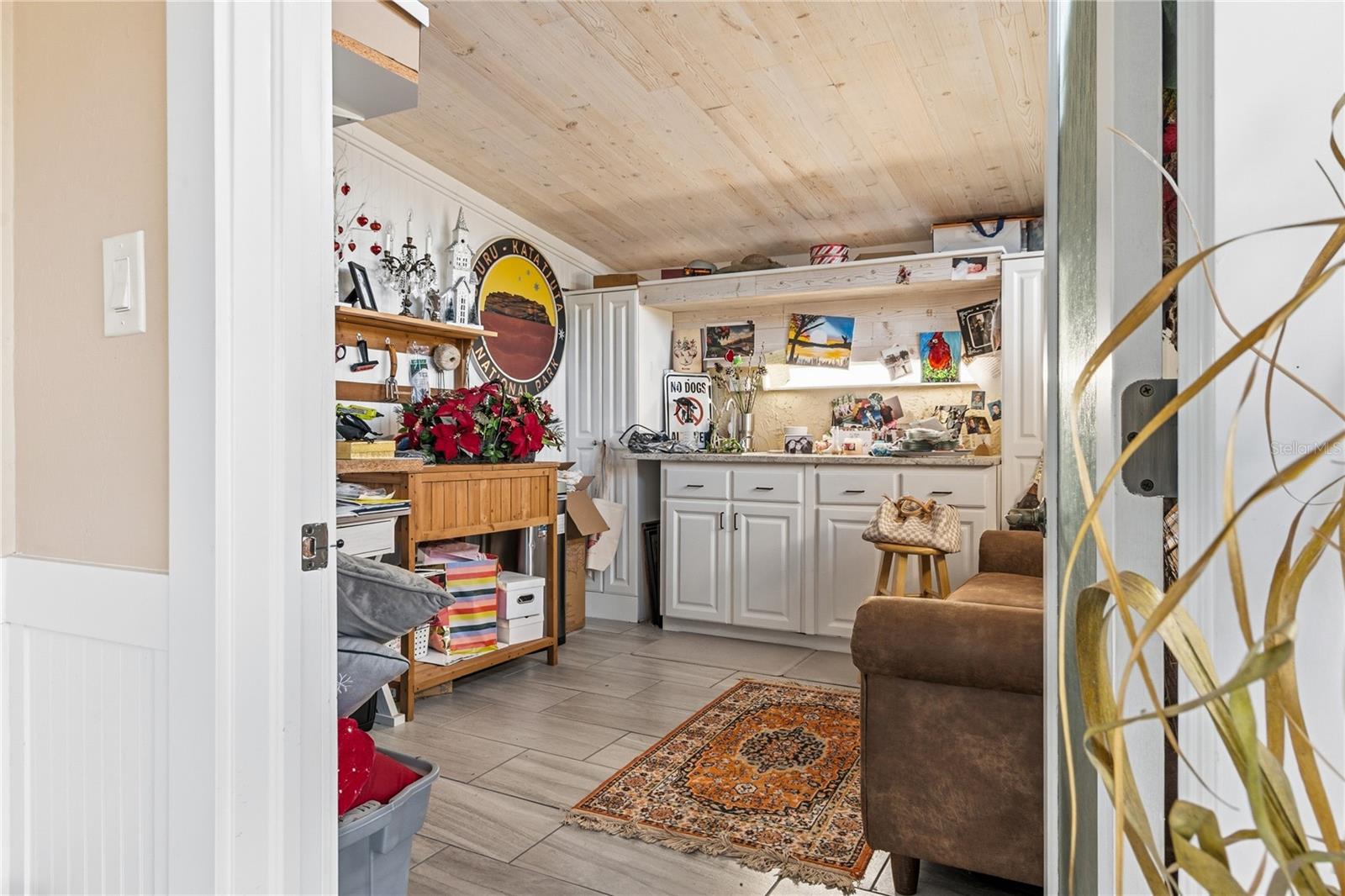 Image 34 of 51 For 4 Casarena Court