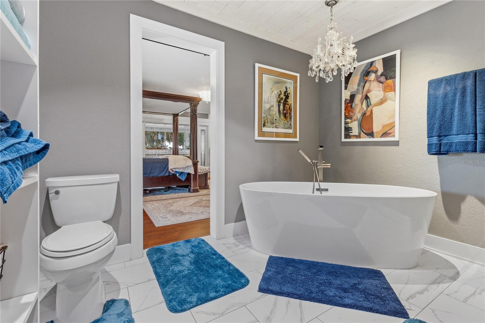 Image 40 of 51 For 4 Casarena Court