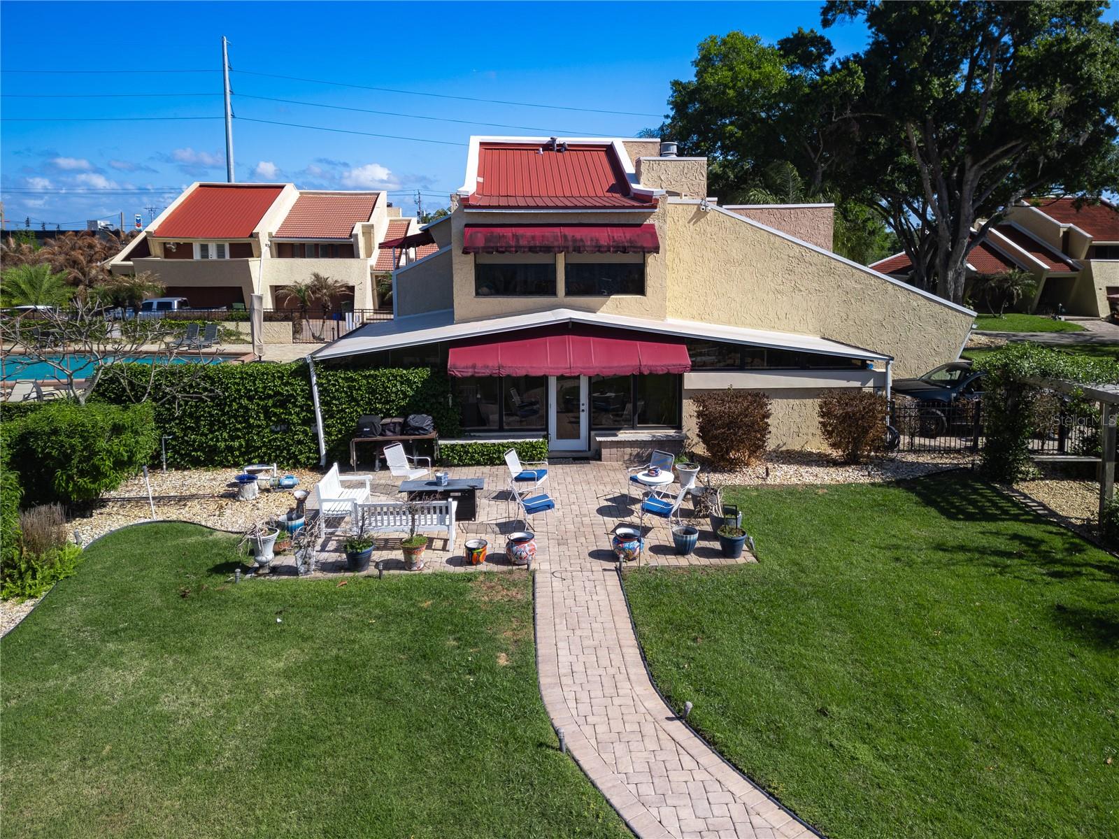 Image 8 of 51 For 4 Casarena Court