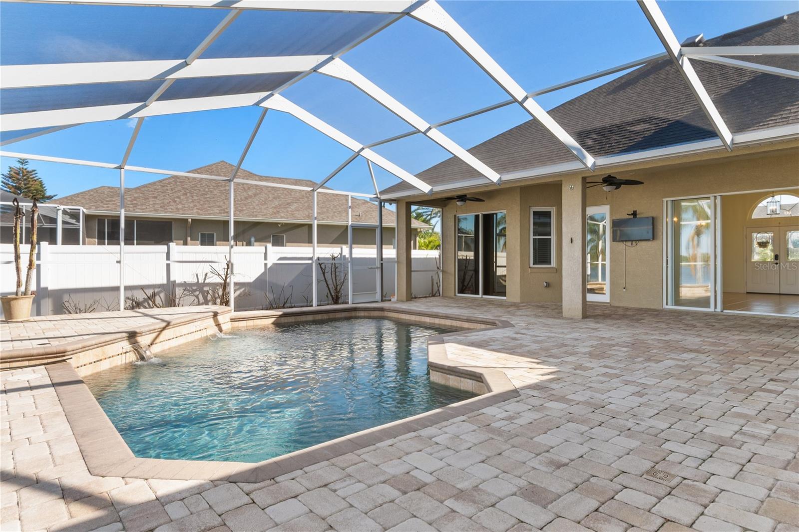 Image 11 of 43 For 220 Ruby Lake Lane