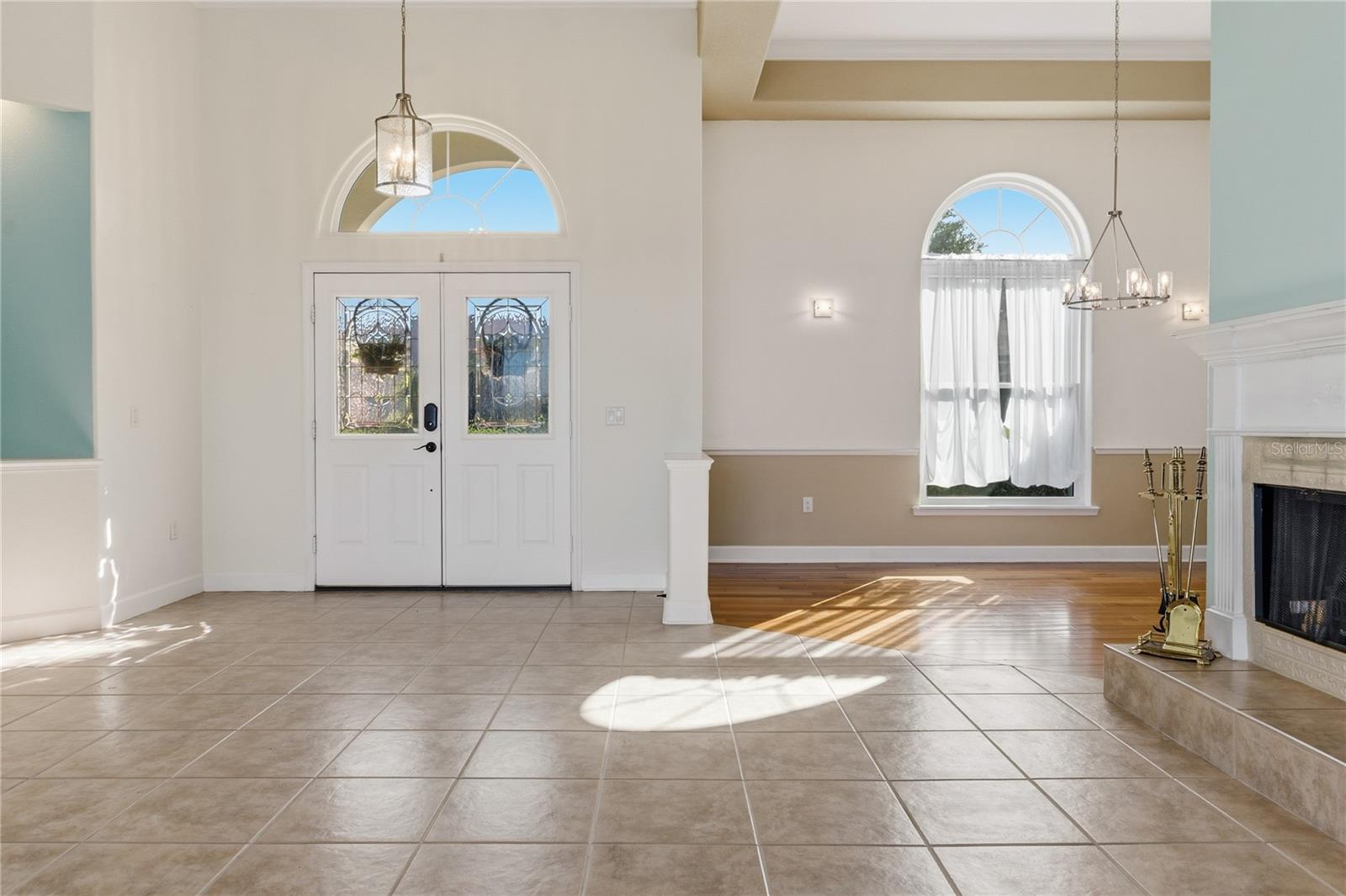 Image 16 of 43 For 220 Ruby Lake Lane