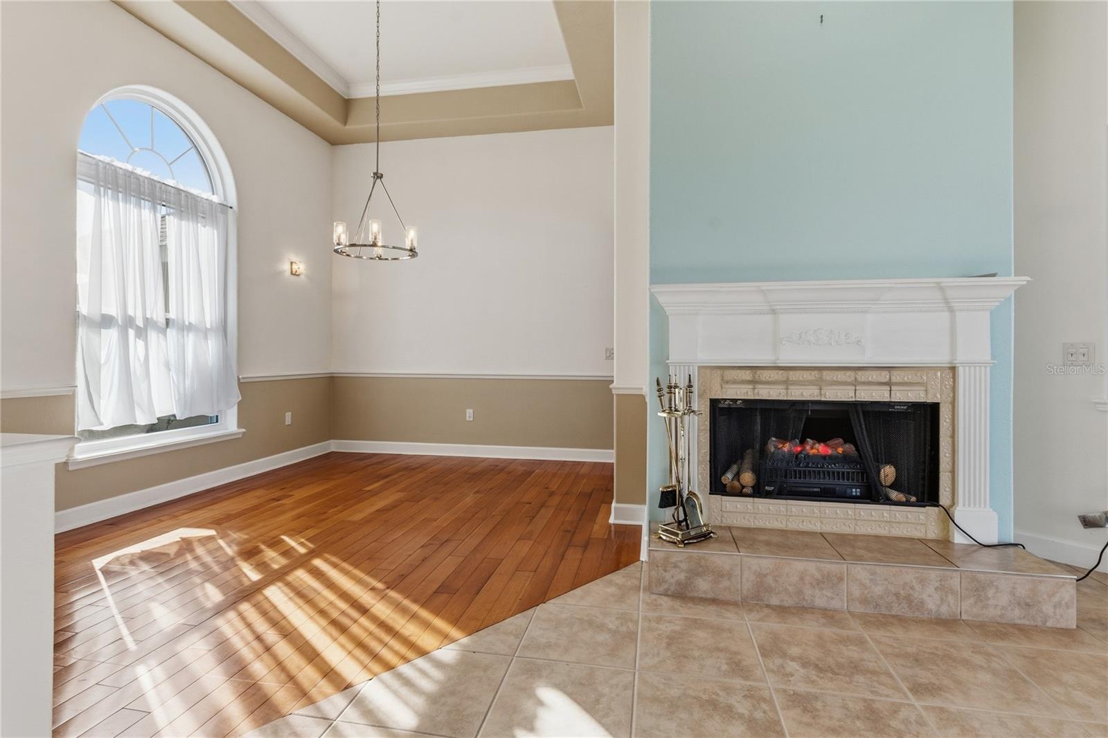 Image 17 of 43 For 220 Ruby Lake Lane