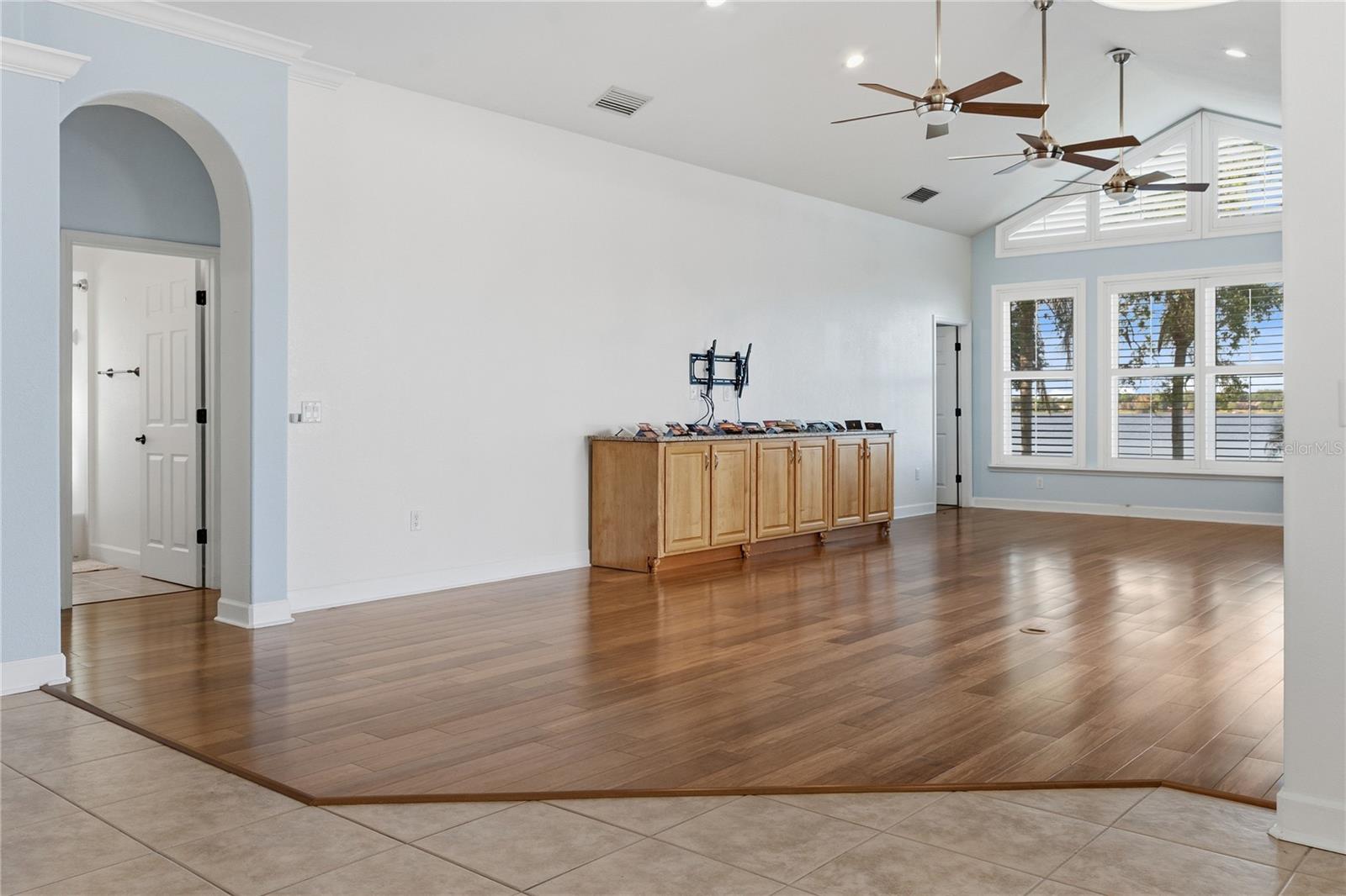 Image 19 of 43 For 220 Ruby Lake Lane