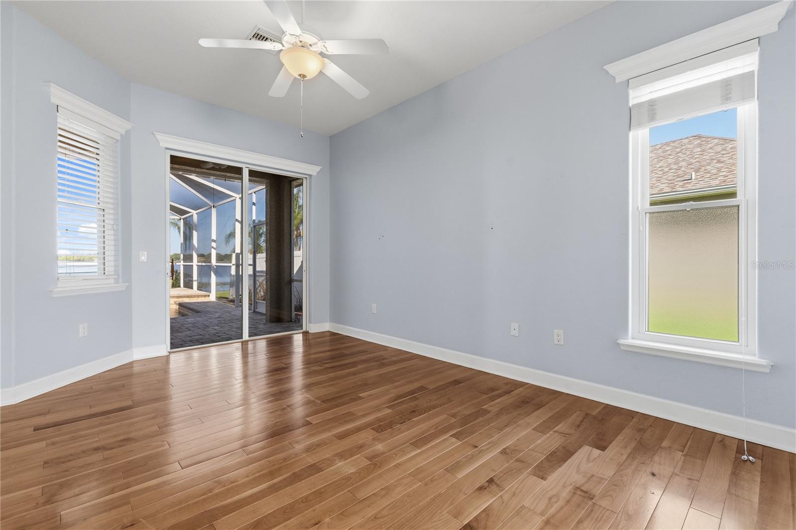 Image 27 of 43 For 220 Ruby Lake Lane