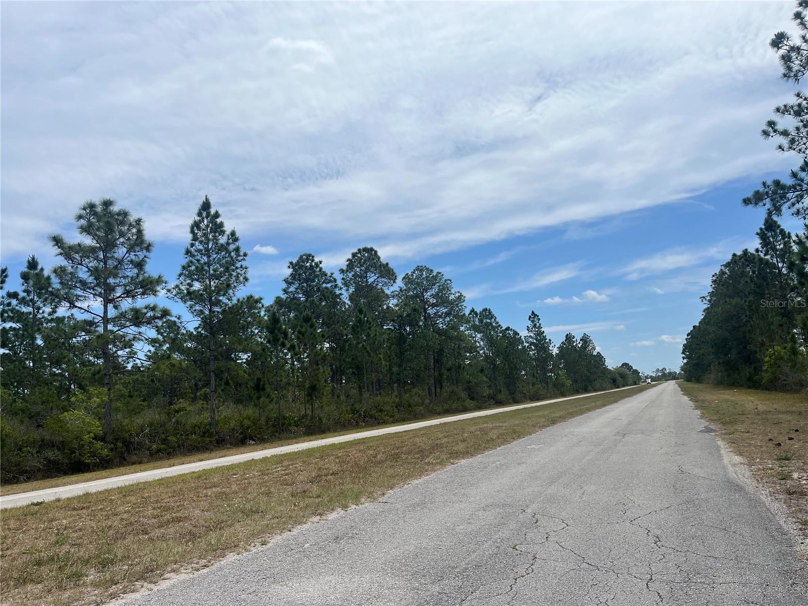 Image 4 of 4 For 7571 Deland Avenue