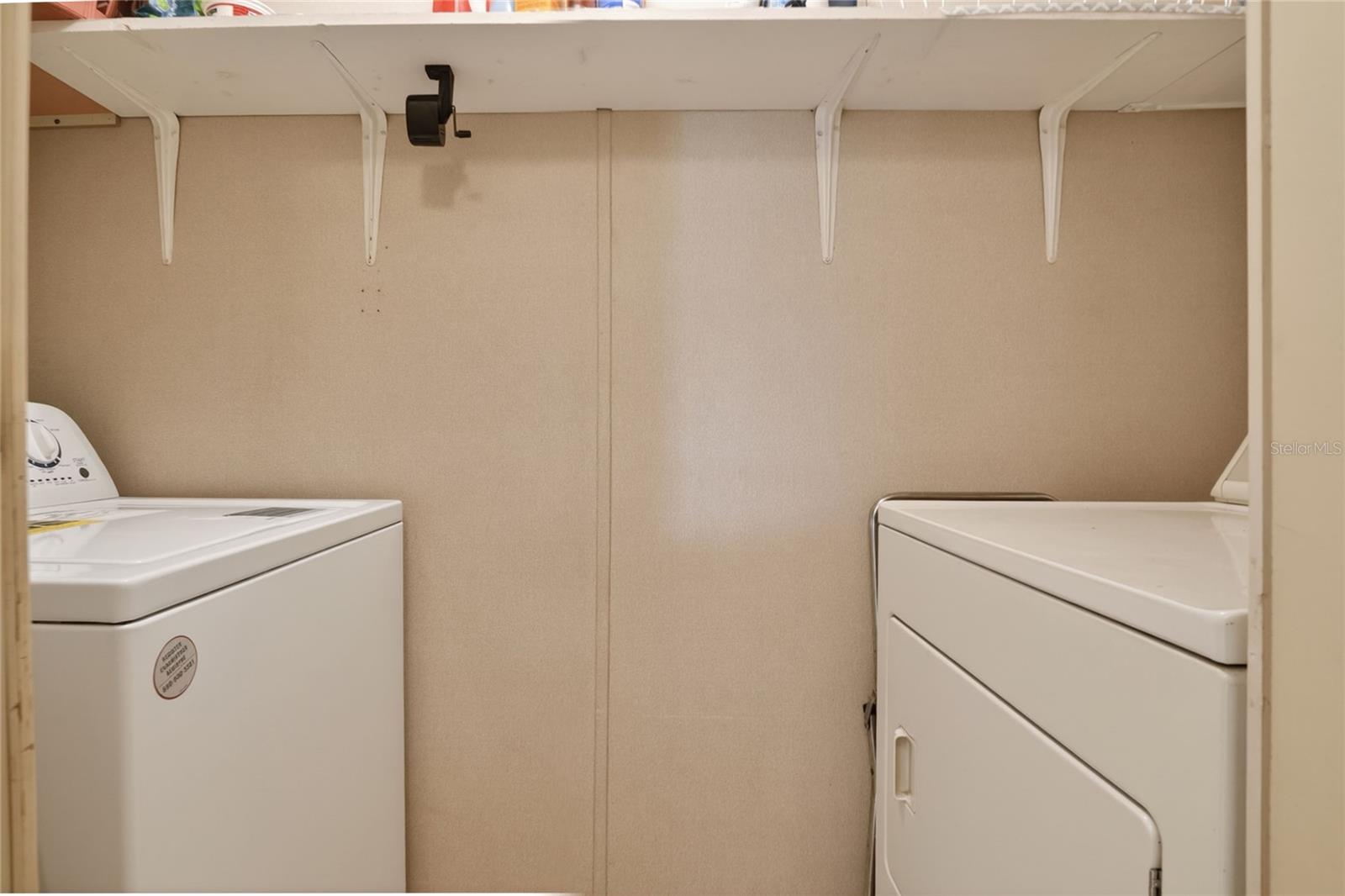 Image 27 of 38 For 6473 Peppertree Path Ne