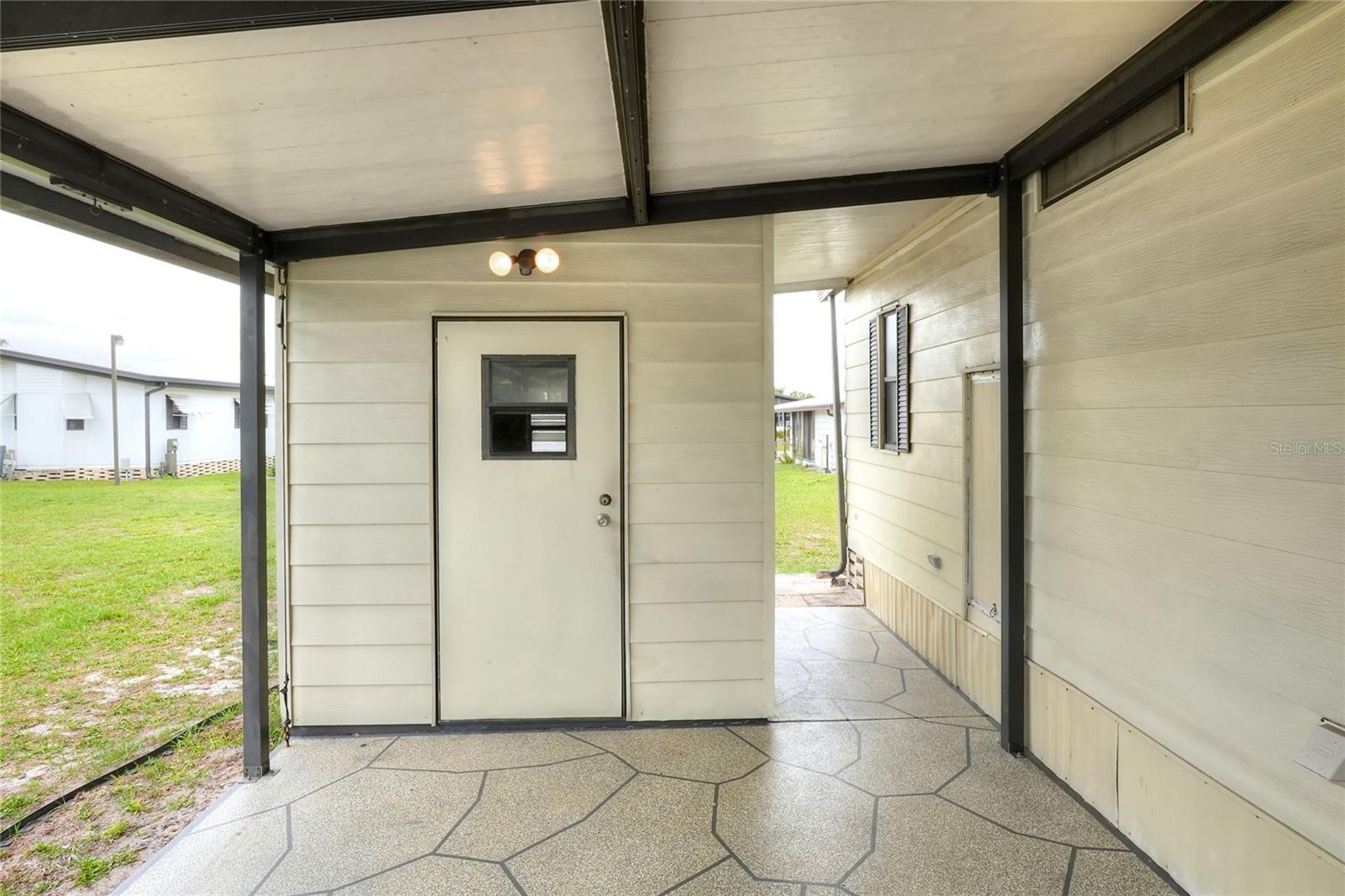 Image 30 of 38 For 6473 Peppertree Path Ne