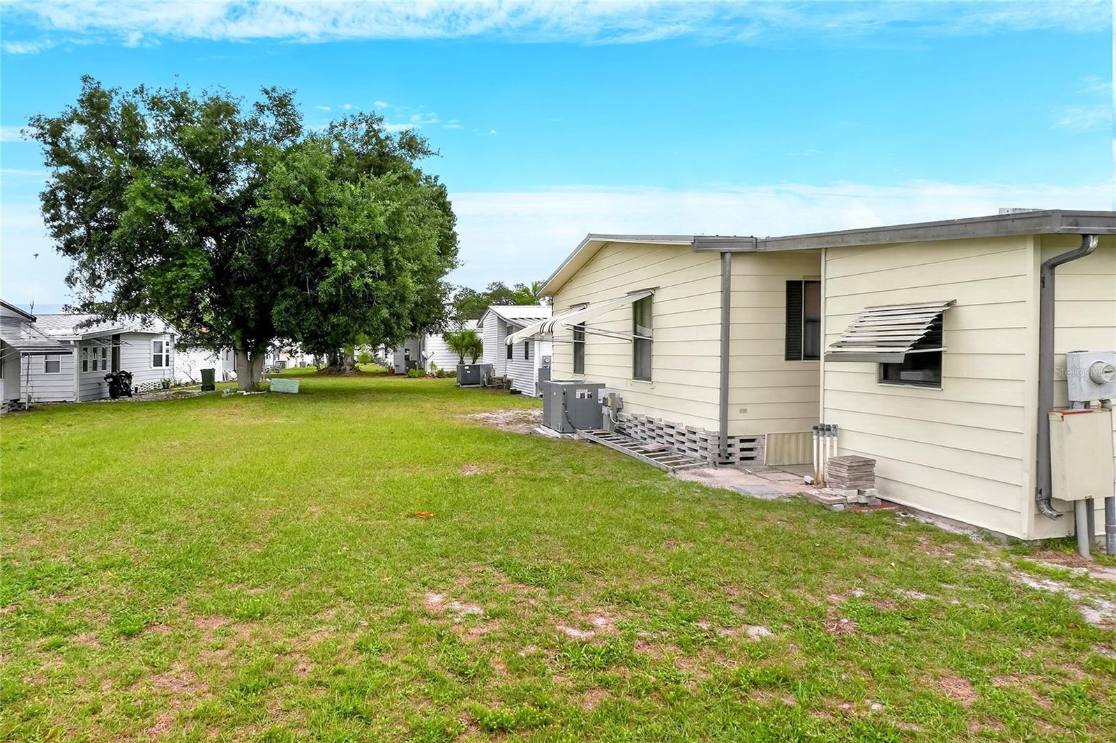 Image 31 of 38 For 6473 Peppertree Path Ne