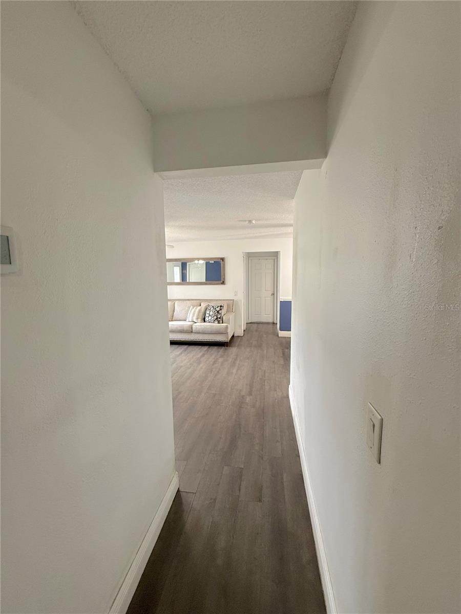 Image 16 of 39 For 1160 Manitoba Street