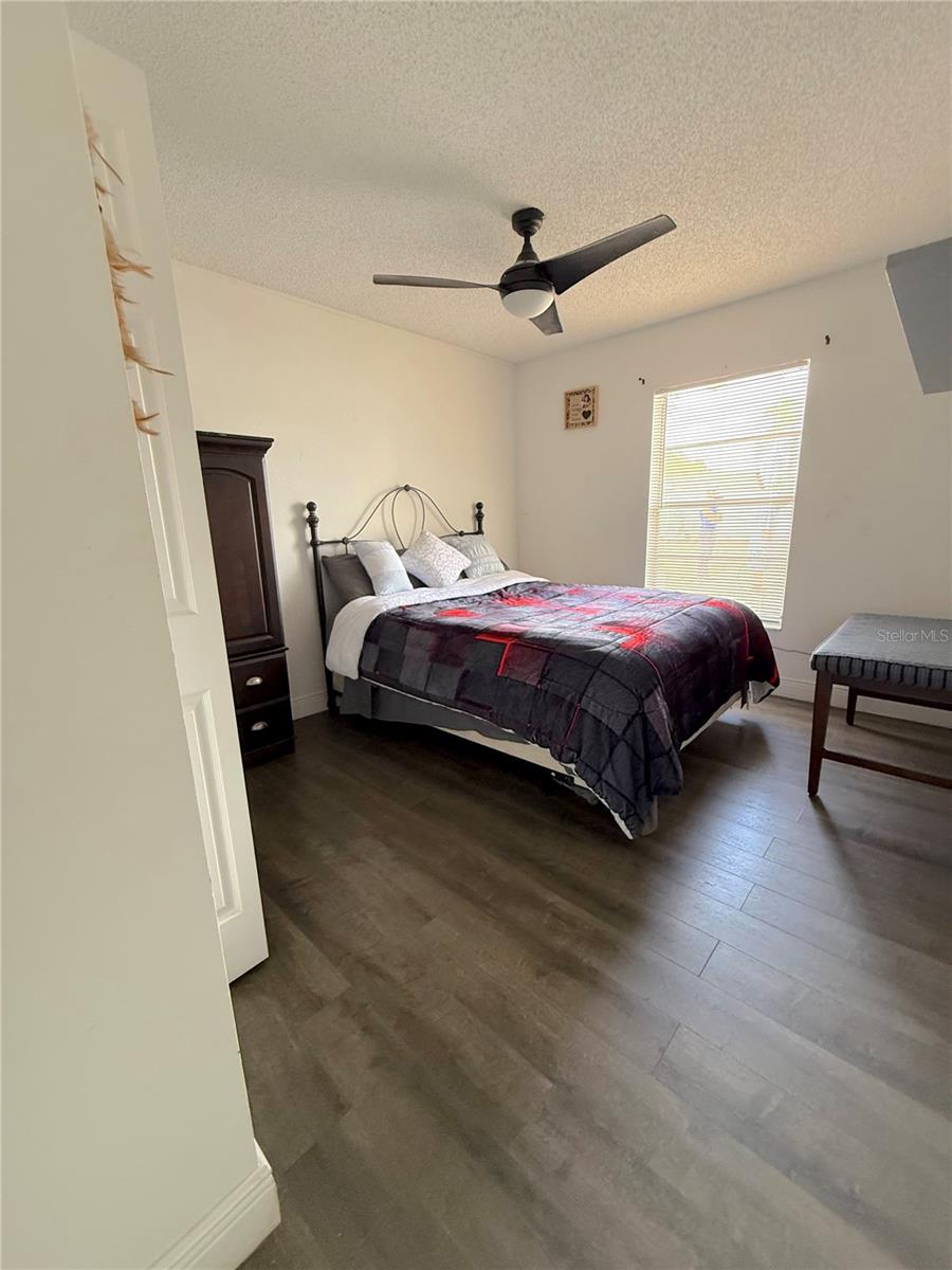 Image 24 of 39 For 1160 Manitoba Street