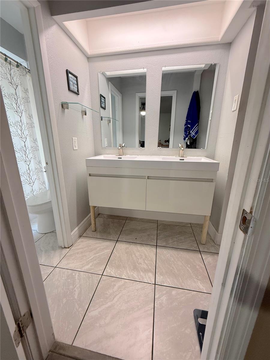 Image 31 of 39 For 1160 Manitoba Street