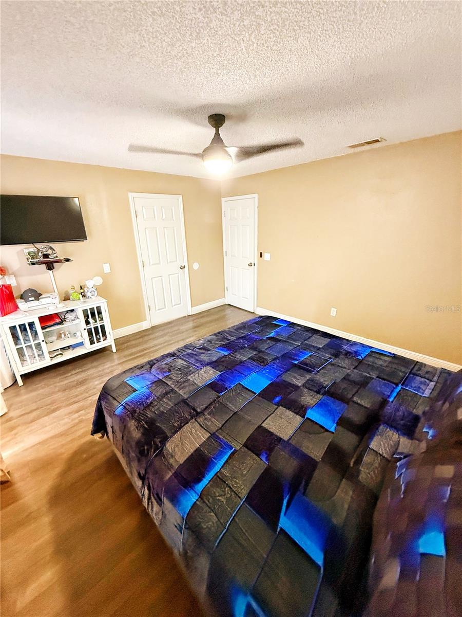 Image 34 of 39 For 1160 Manitoba Street