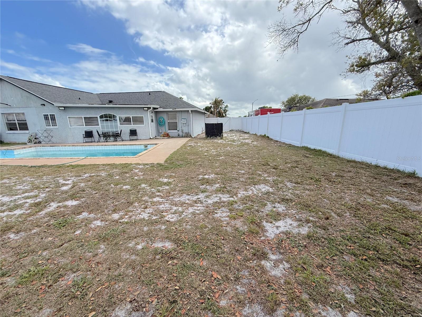 Image 6 of 39 For 1160 Manitoba Street