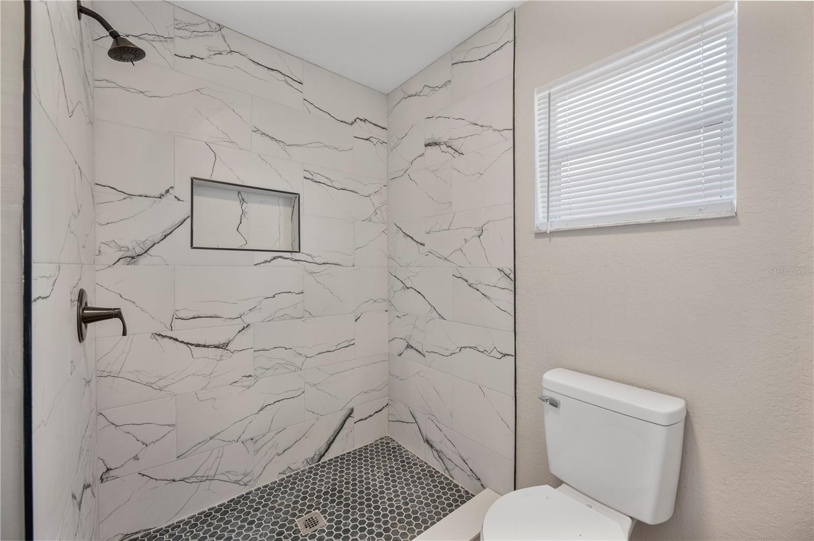 Image 17 of 36 For 5356 Spivey Glen Court