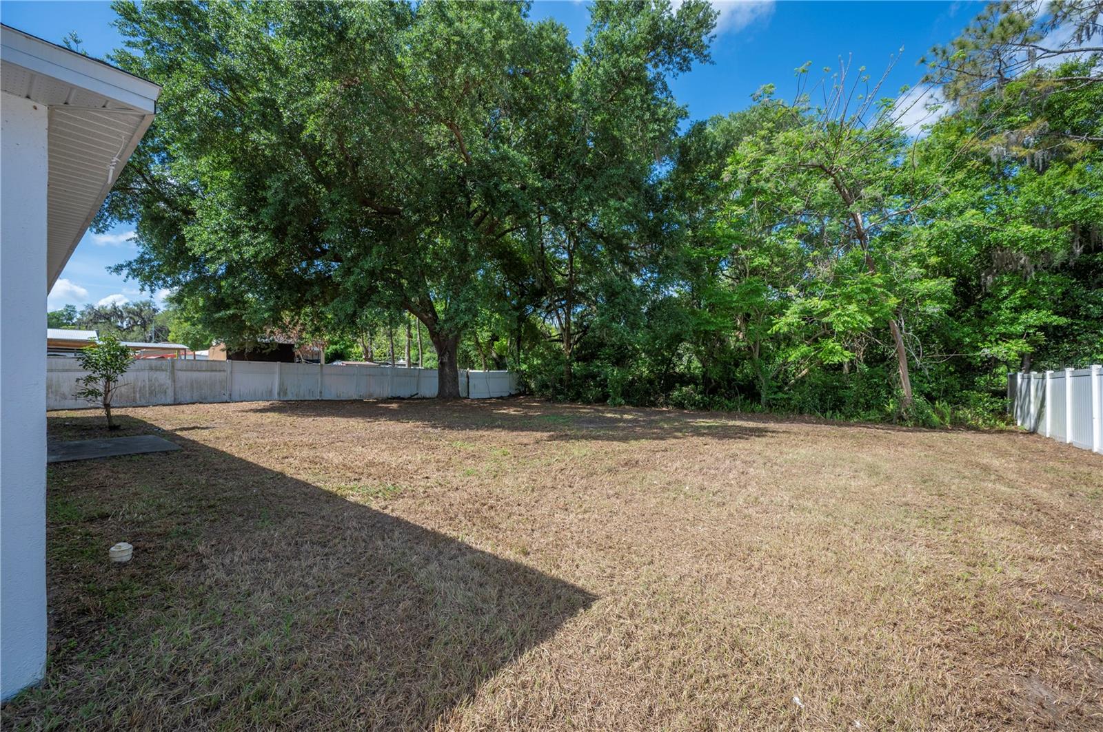 Image 4 of 36 For 5356 Spivey Glen Court