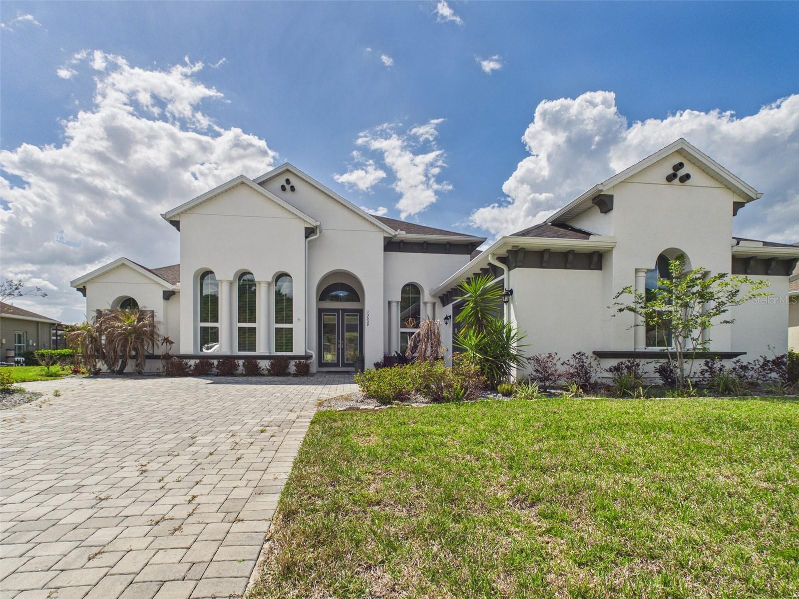 Image 4 of 64 For 13539 Carryback Drive