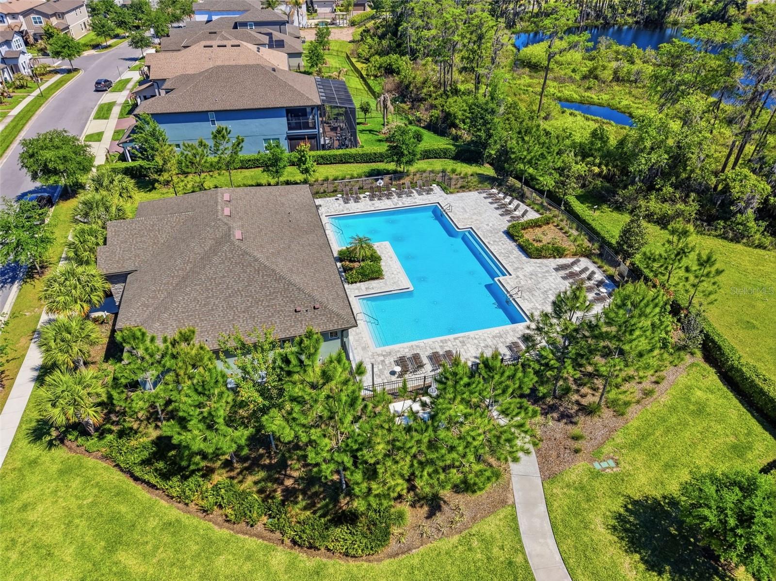 Image 18 of 55 For 16029 Tollington Alley