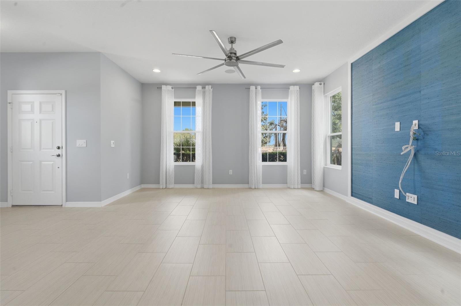 Image 23 of 55 For 16029 Tollington Alley