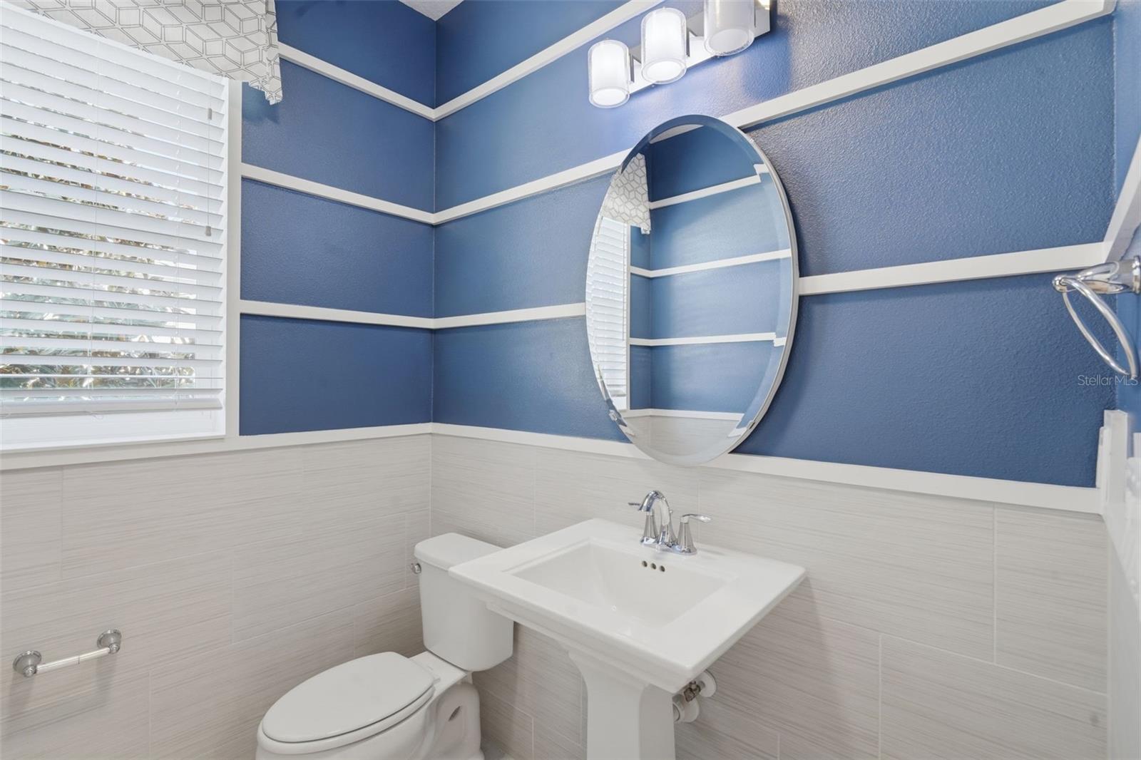 Image 32 of 55 For 16029 Tollington Alley