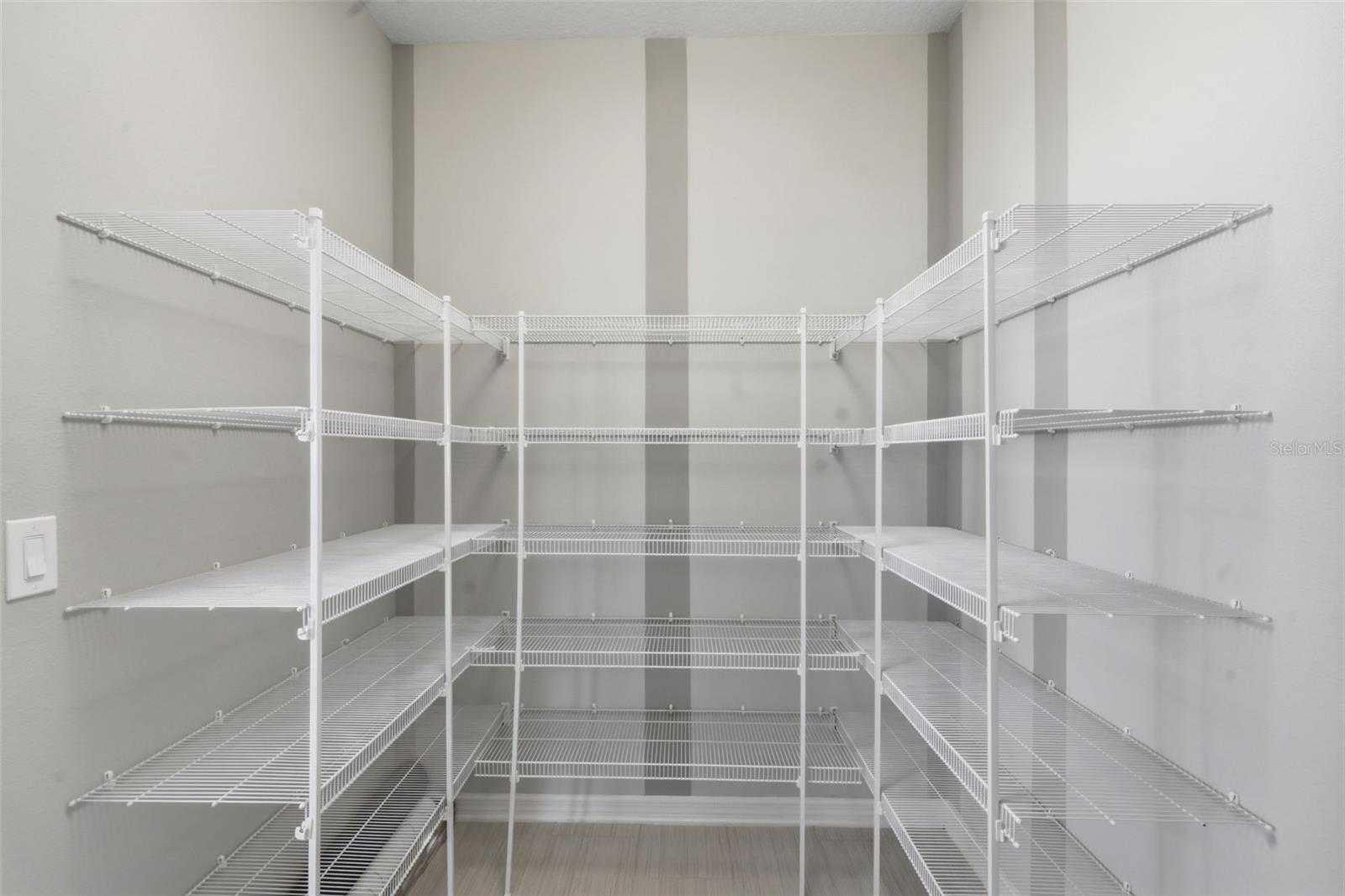 Image 34 of 55 For 16029 Tollington Alley