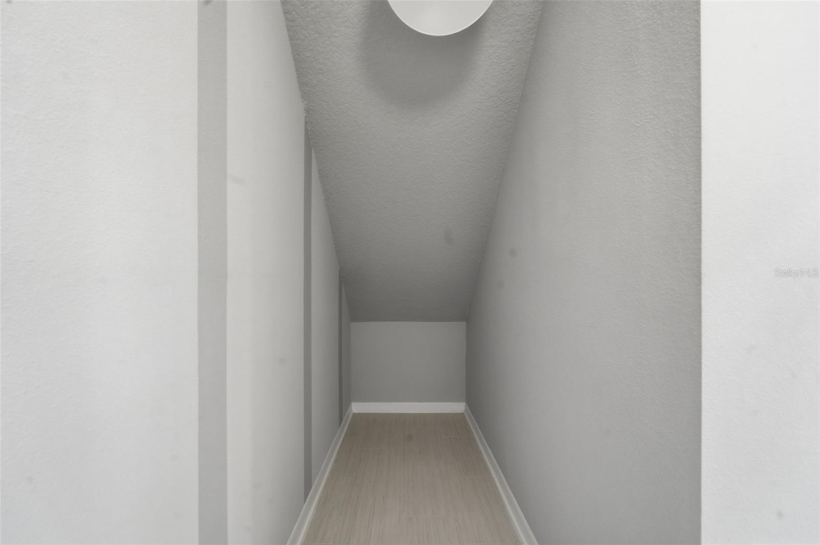 Image 35 of 55 For 16029 Tollington Alley