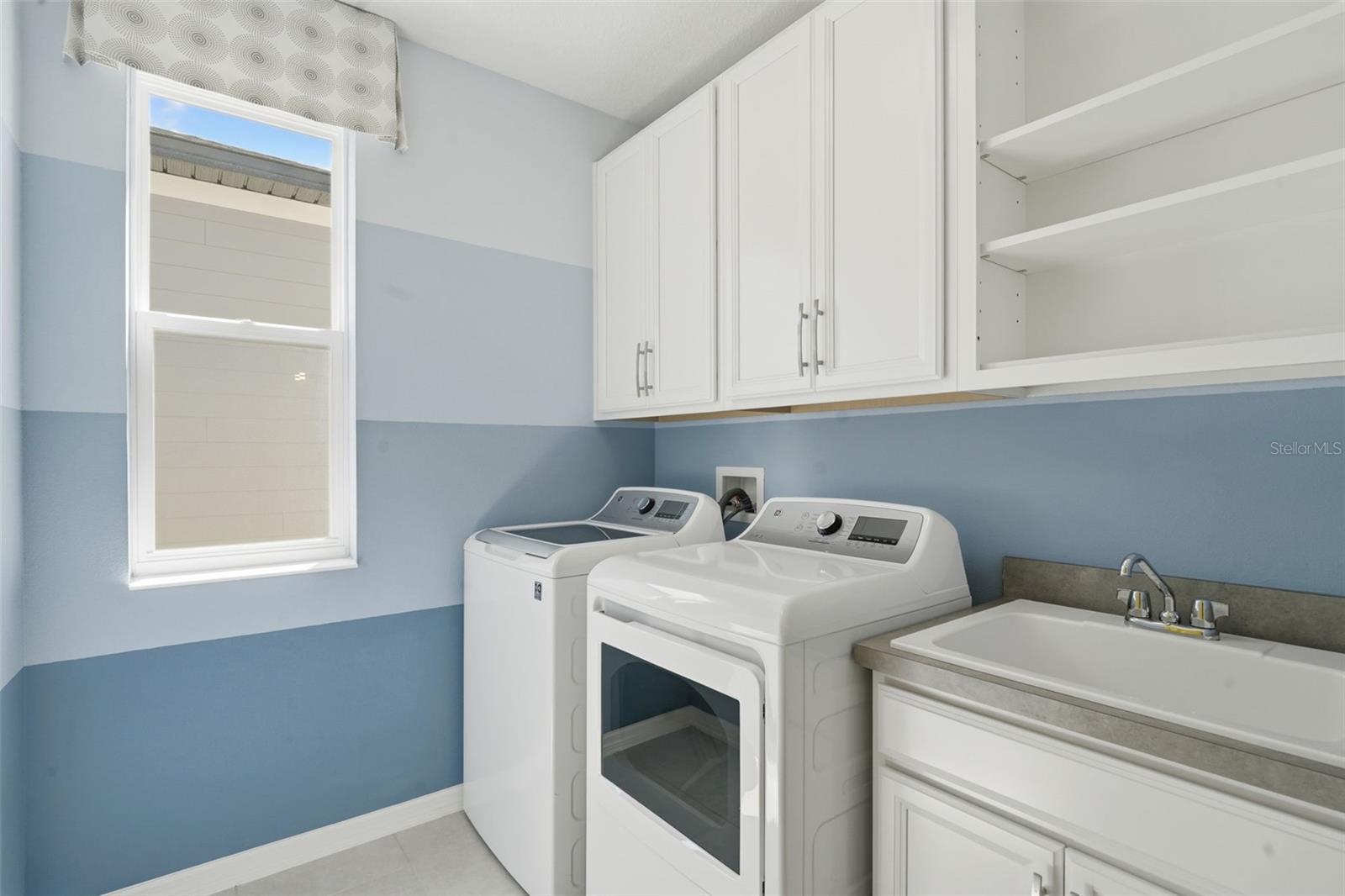 Image 41 of 55 For 16029 Tollington Alley