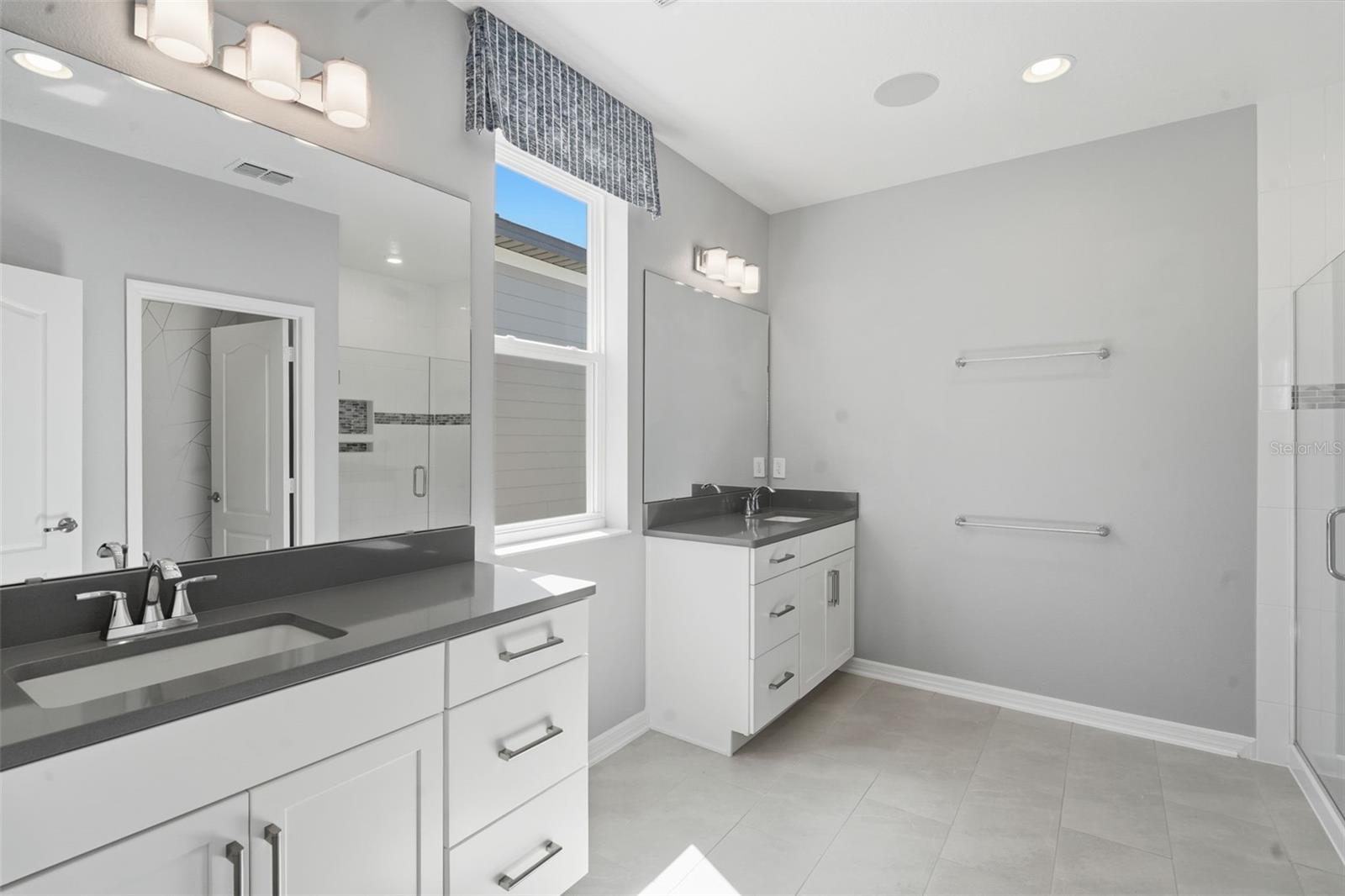 Image 52 of 55 For 16029 Tollington Alley