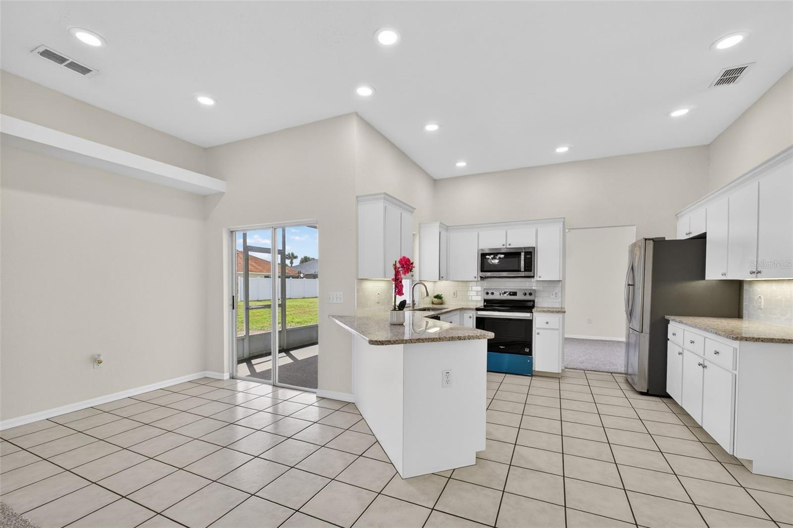 Image 14 of 62 For 131 Ruby Lake Drive