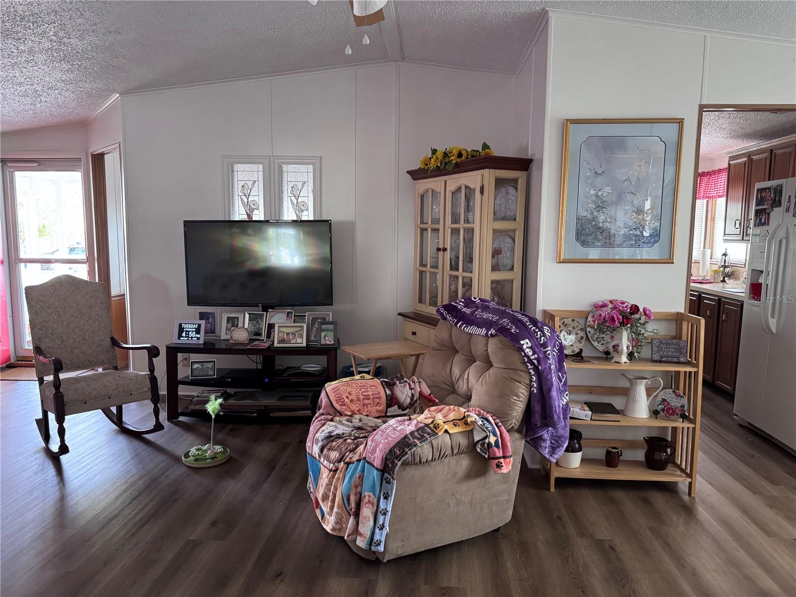 Image 2 of 19 For 2055 Floral Avenue 230