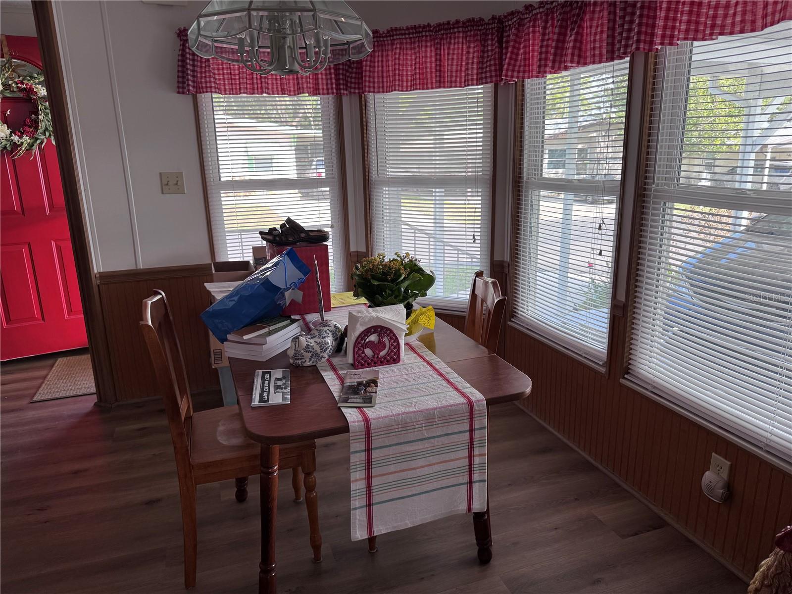 Image 6 of 19 For 2055 Floral Avenue 230