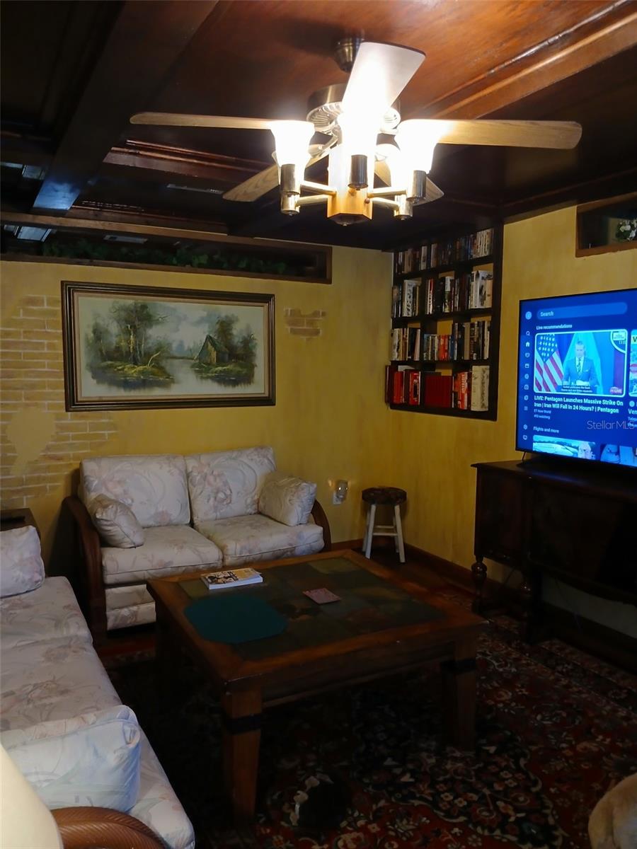 Image 4 of 27 For 760 Mcclellan Road