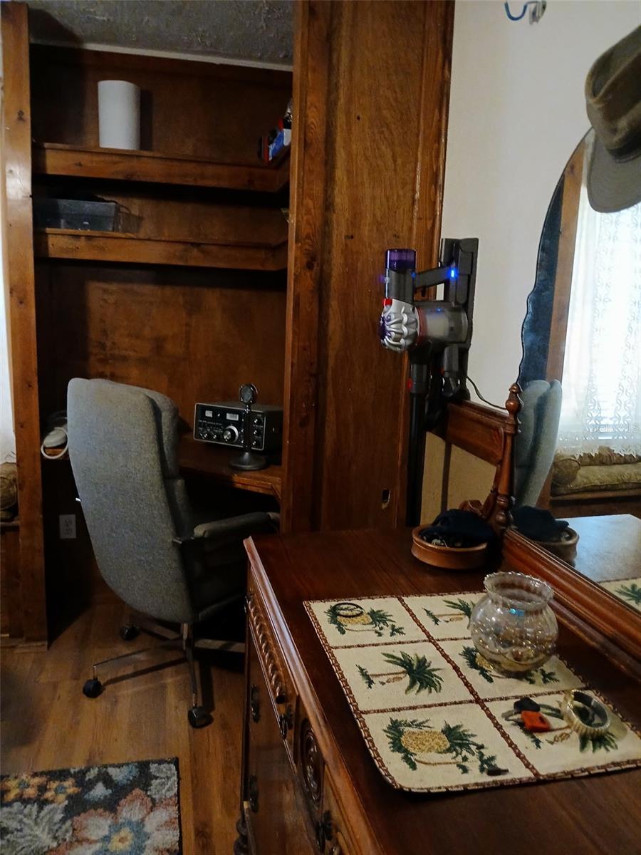 Image 9 of 27 For 760 Mcclellan Road