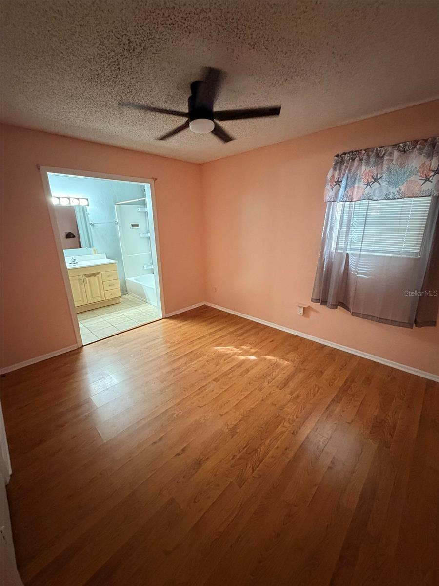 Image 33 of 67 For 107 Eliam Road