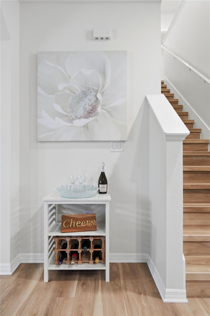 Image 11 of 73 For 416 Corso Loop