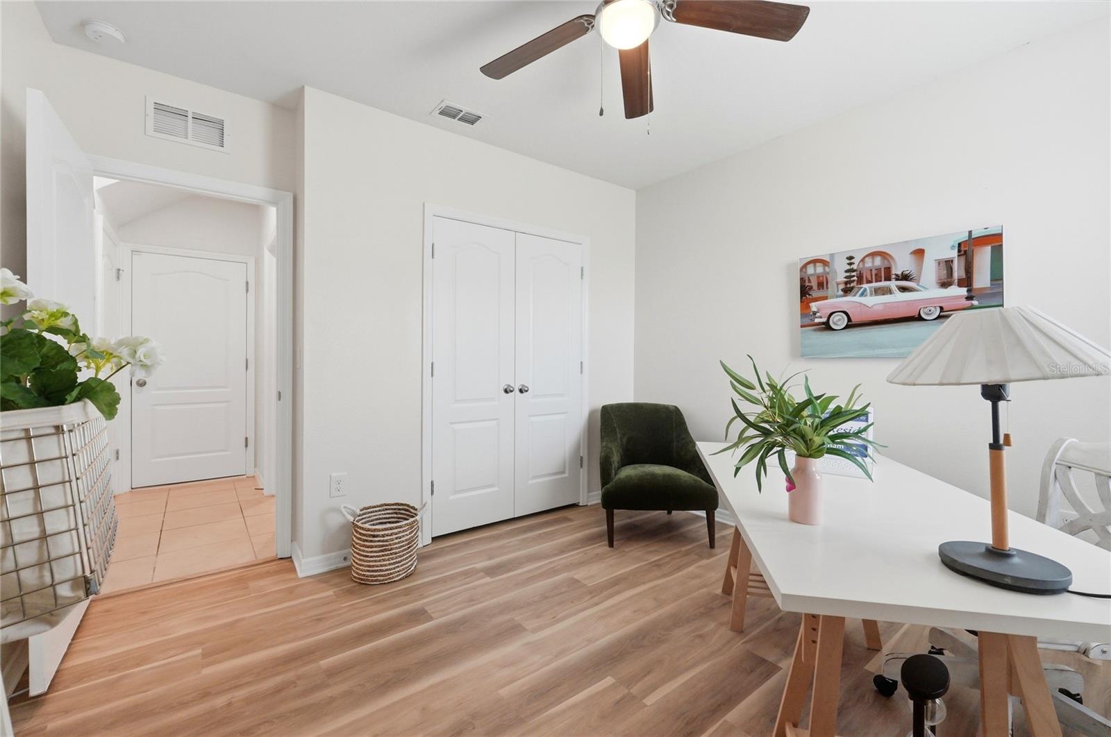 Image 26 of 73 For 416 Corso Loop