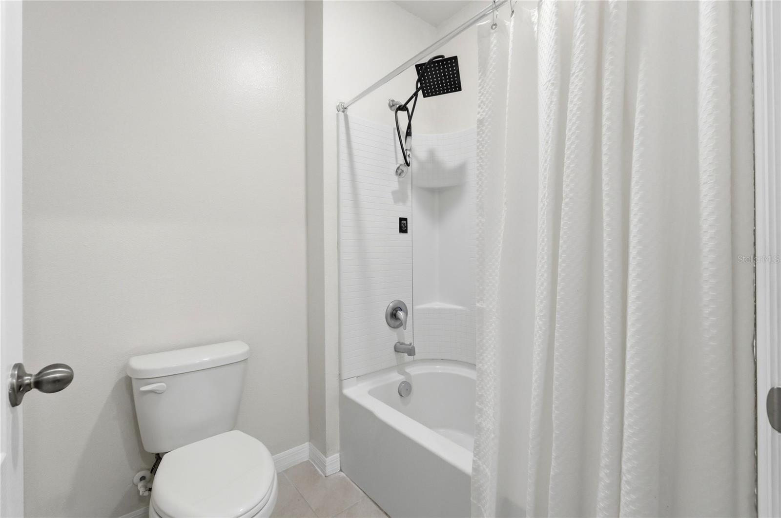 Image 35 of 73 For 416 Corso Loop