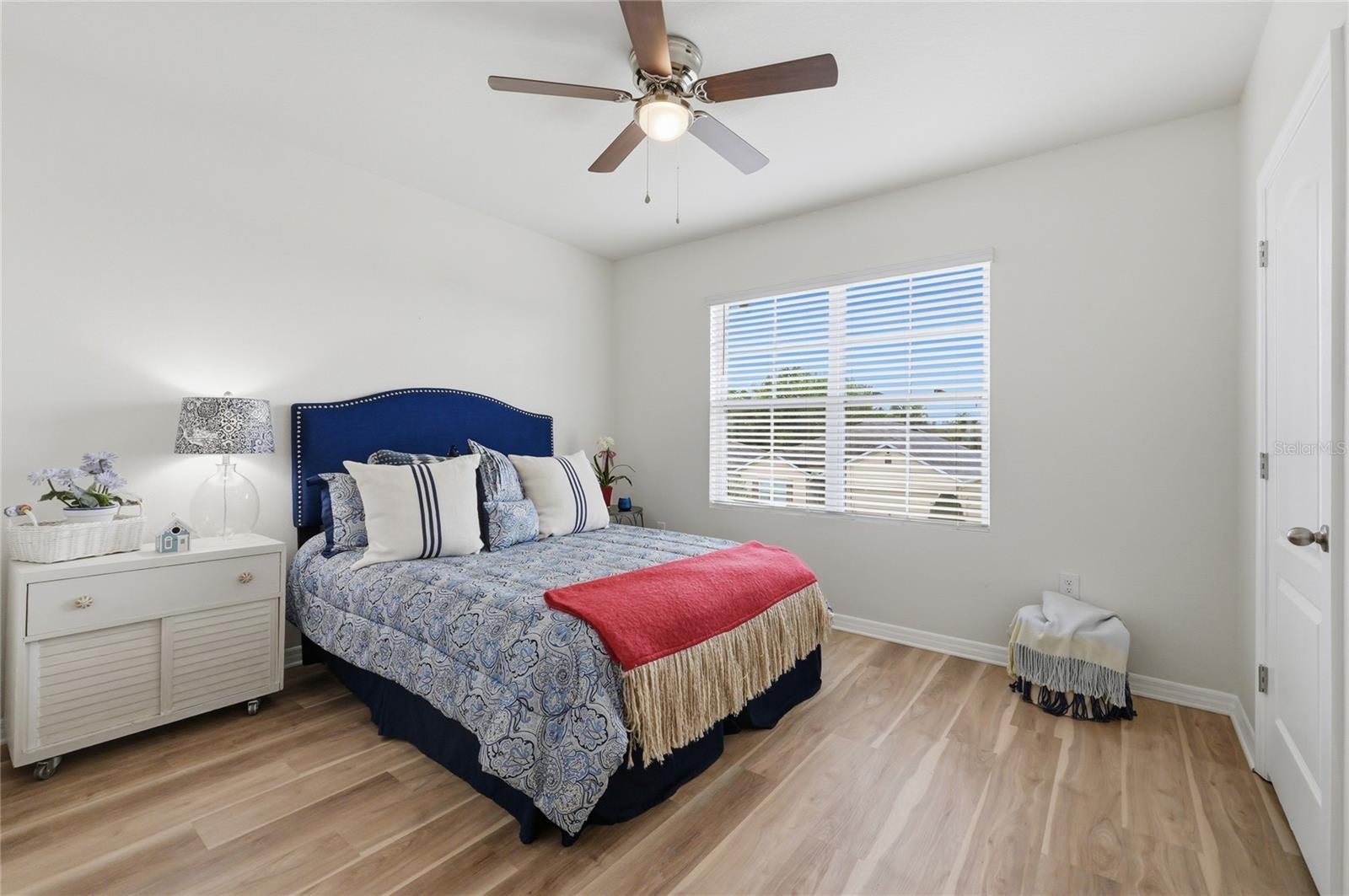 Image 39 of 73 For 416 Corso Loop