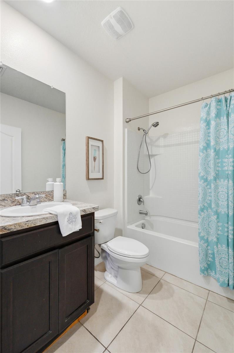 Image 41 of 73 For 416 Corso Loop