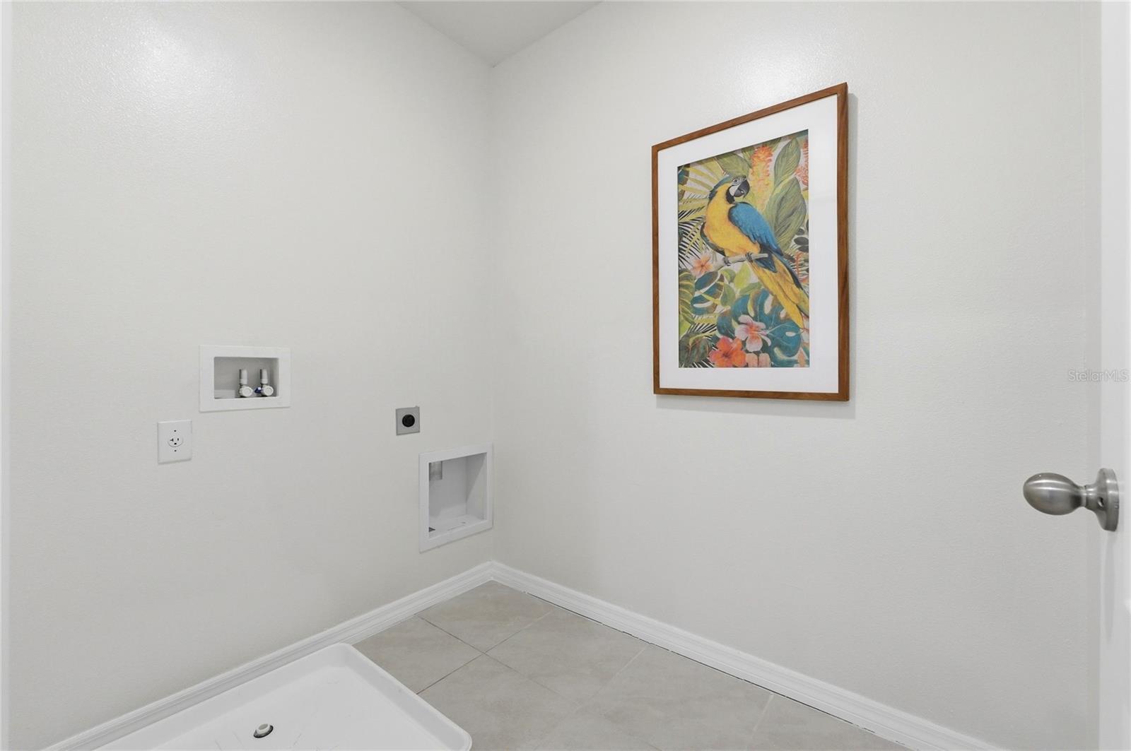 Image 50 of 73 For 416 Corso Loop